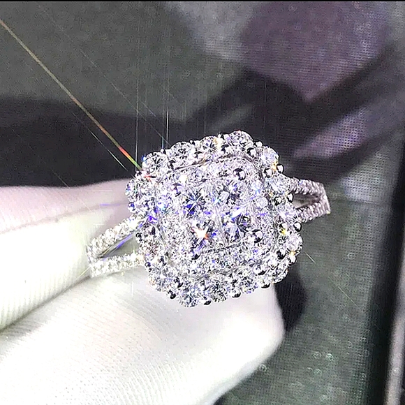 Zircon Decor Ring - Picture 5 of 7